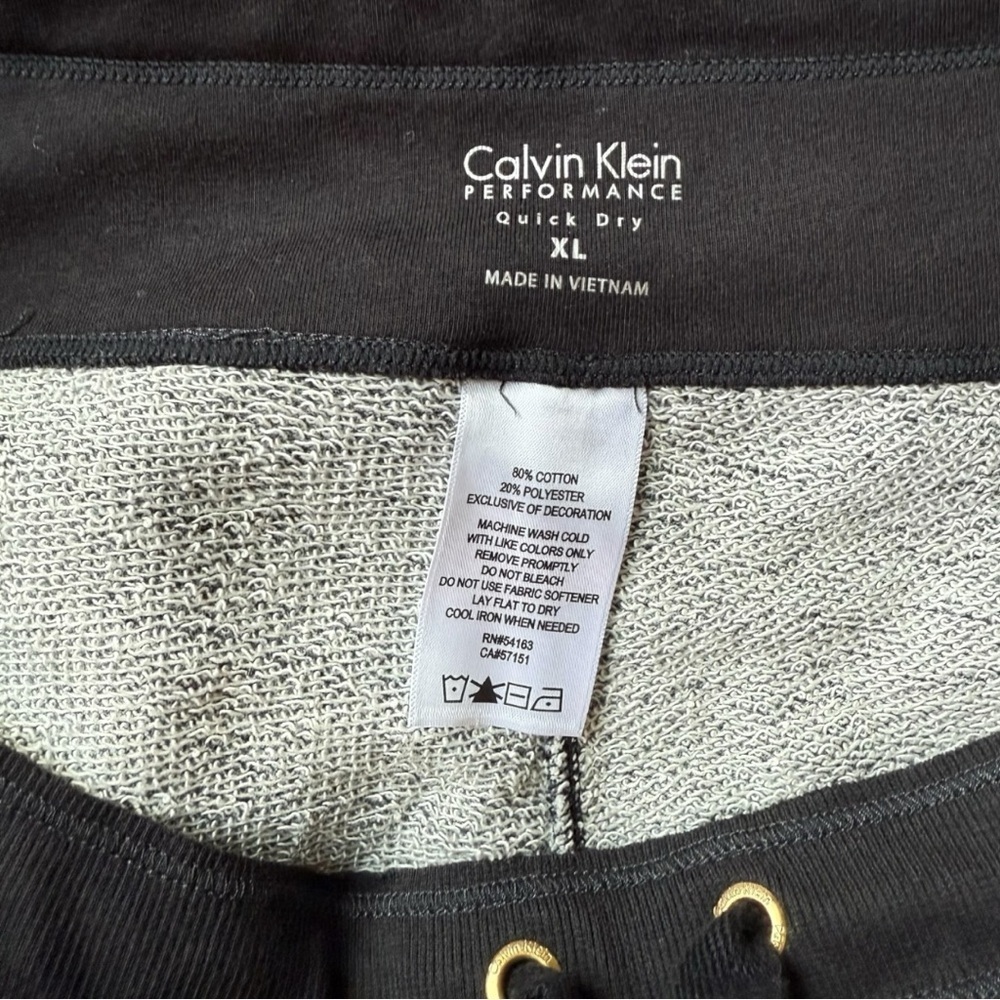 Women’s Calvin Klein Performance Joggers - NWT - XL - Picture 3 of 3